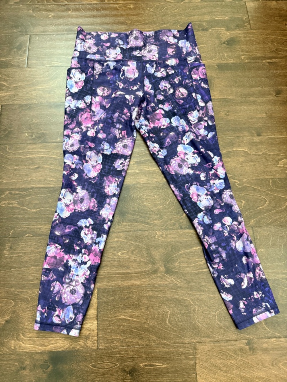 Athleta Salutation With Pockets Floral Leggings